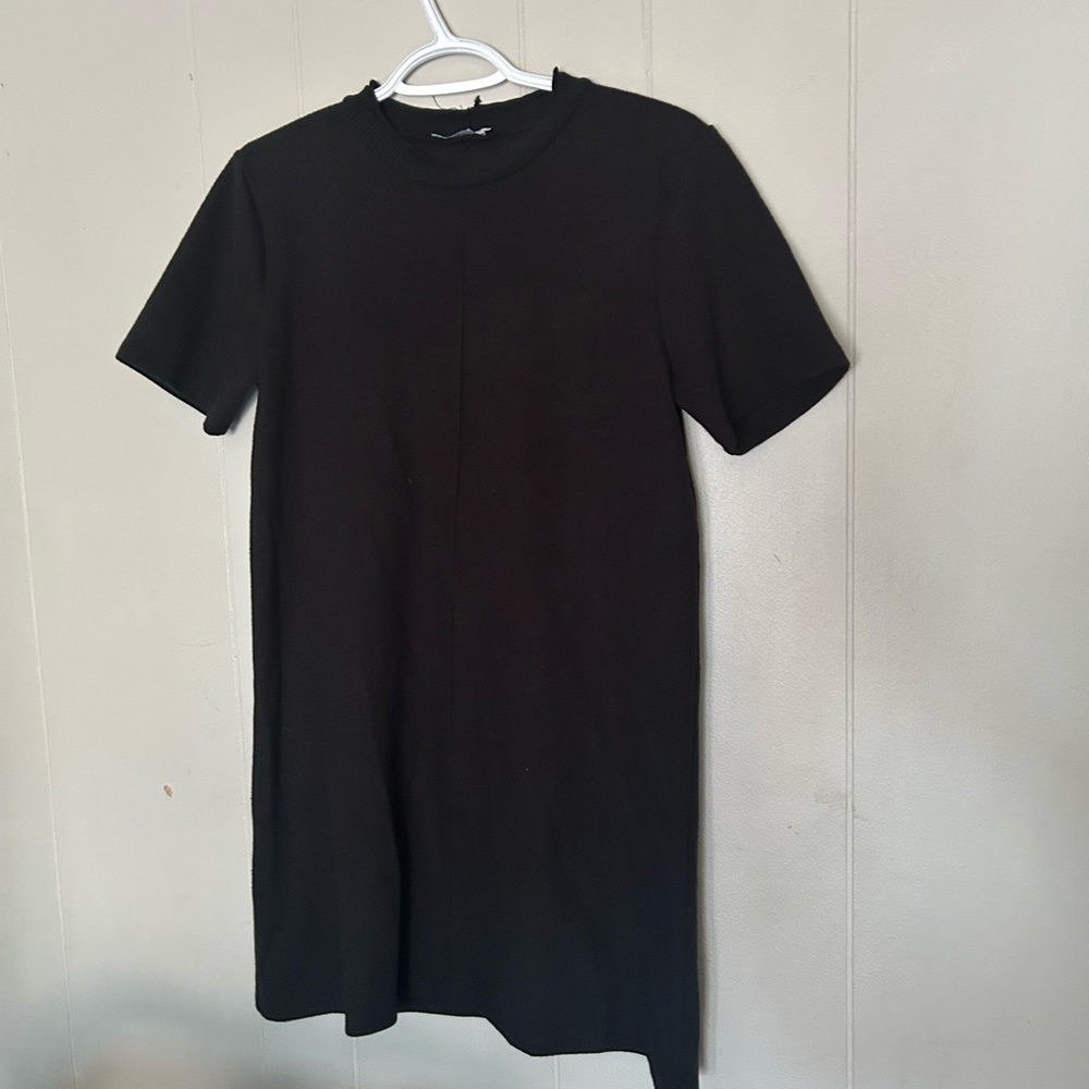 ZARA Black Short Sleeve Midi Dress Women’s Size M Minimalist Crew Neck